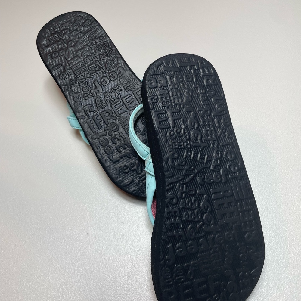 Girls REEF Sandals | Size 11/12 - Picture 4 of 7